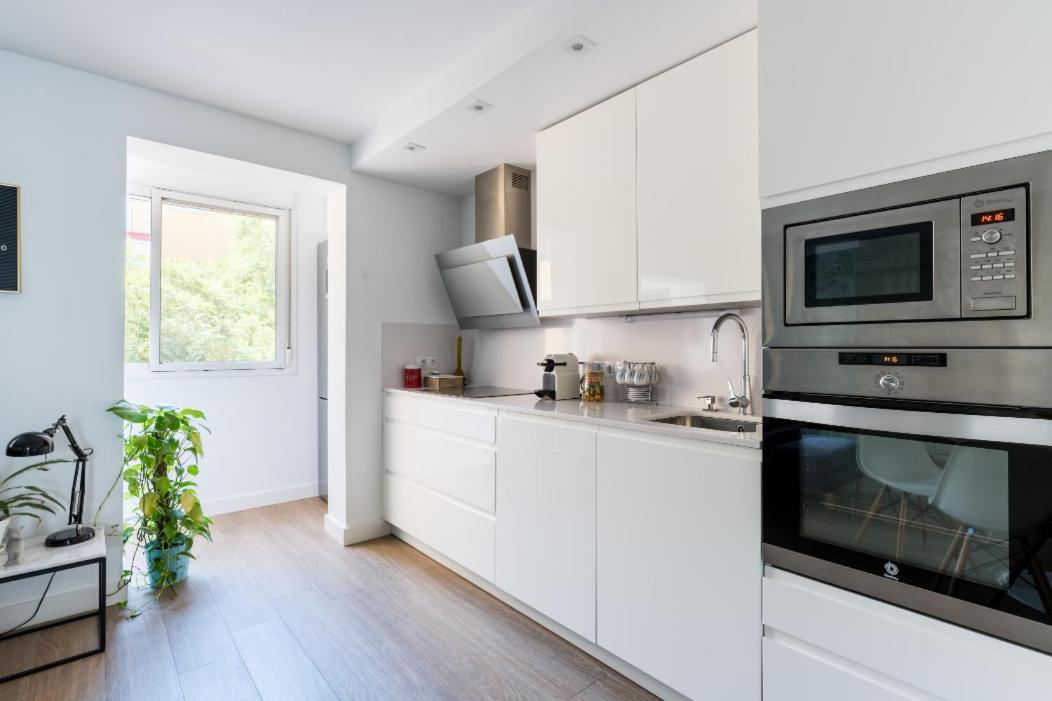 Apartamento Moderno En Triana 2 Dormitorios Y Aire Acondicionado Siviglia Esterno foto